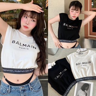 BLM crop top เสื้อครอปสุดฮิตที่ ทรงสวยมาก ตัวนี้บอกได้คำเดียว ใส่ยังไงก็ไม่โป๊ะ ดีเทลขอบเอวยางยืดทอลายแบรนด์ดัง