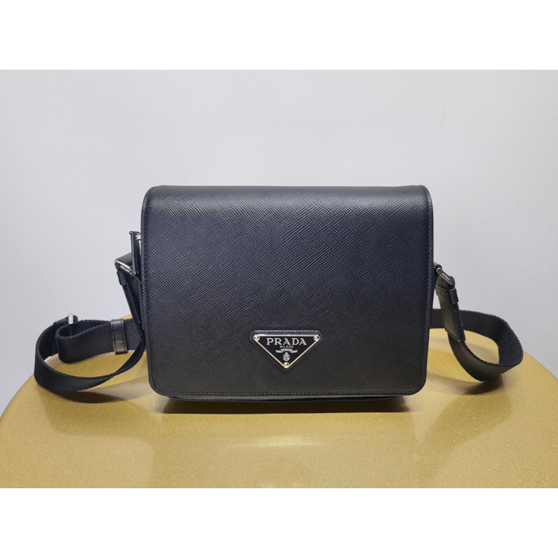 พรี-ราคา9500-prada-2vd038-messenger-หนังวัว-กระเป๋าสะพาย-24-18-6cm