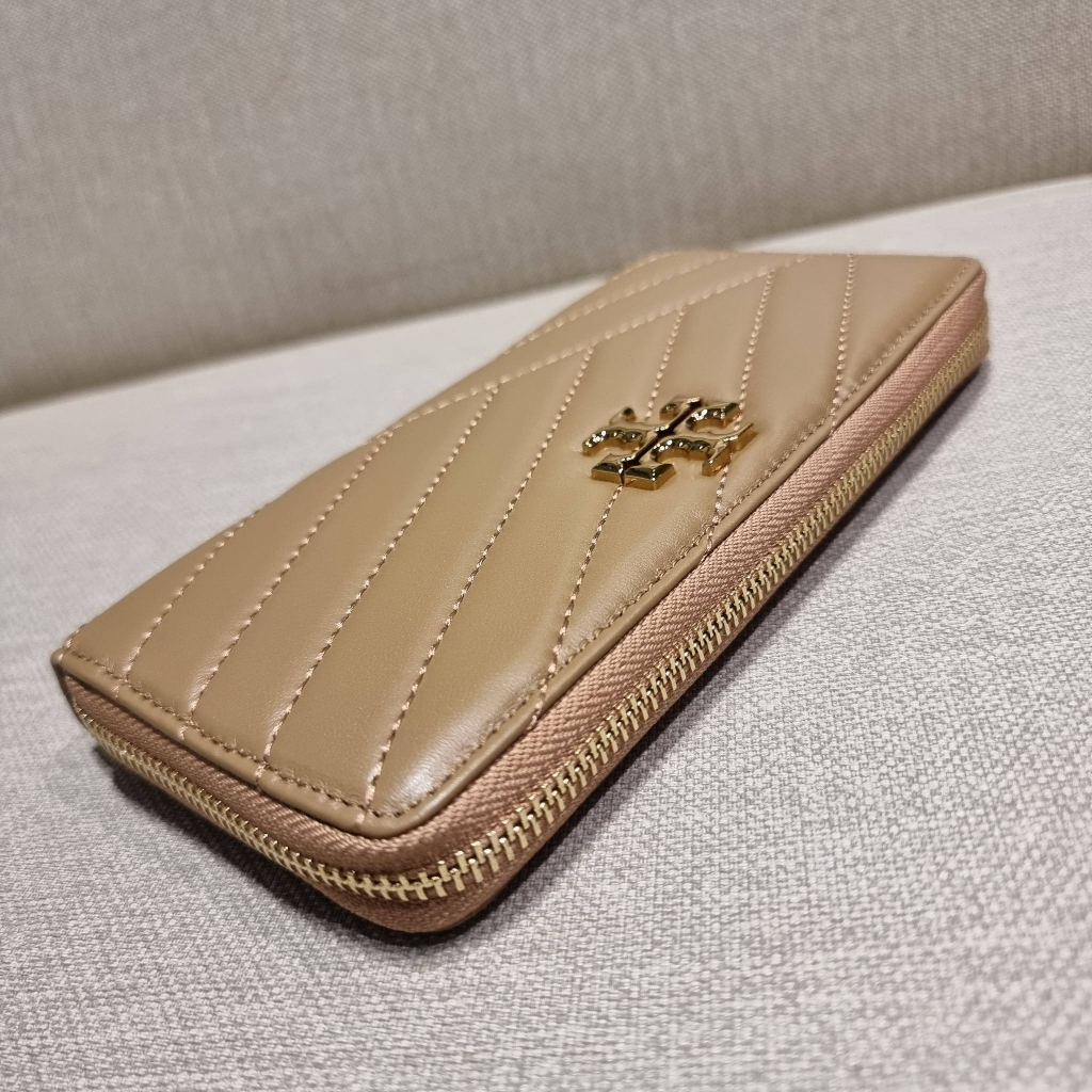 แท้-from-factory-model-kira-chevron-zip-continental-wallet