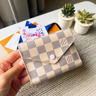 Lv Victrorine wallet2018 มือสองของแท้💯ค่ะ (รบกวนทั่กแชทก่อนสั่งค่ะ)