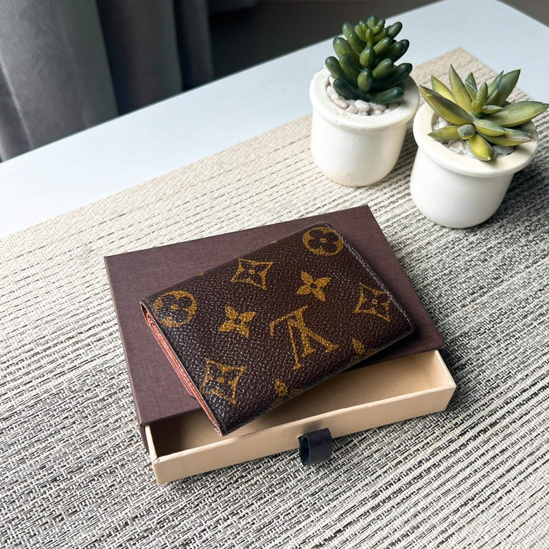 lv-card-holder-มือสองของแท้-ค่ะ-รบกวนทั่กแชทก่อนสั่งค่ะ