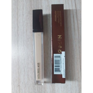 HOURGLASS Concealer สี Fawn คอลซีลเลอร์