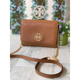 พร้อมส่ง 🔥Sale 6399🔥Tory Burch Britten Chain Wallet สีน้ำตาล สวยคลาสสิค