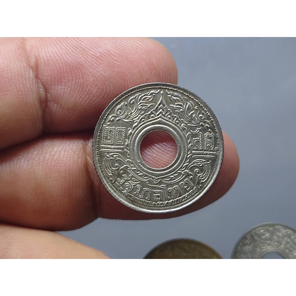 เหรียญสตางค์-รู-เนื้อเงิน-ครบชุด-5-10-20-สต-2484-2485-ผ่านใช้น้อยมาก
