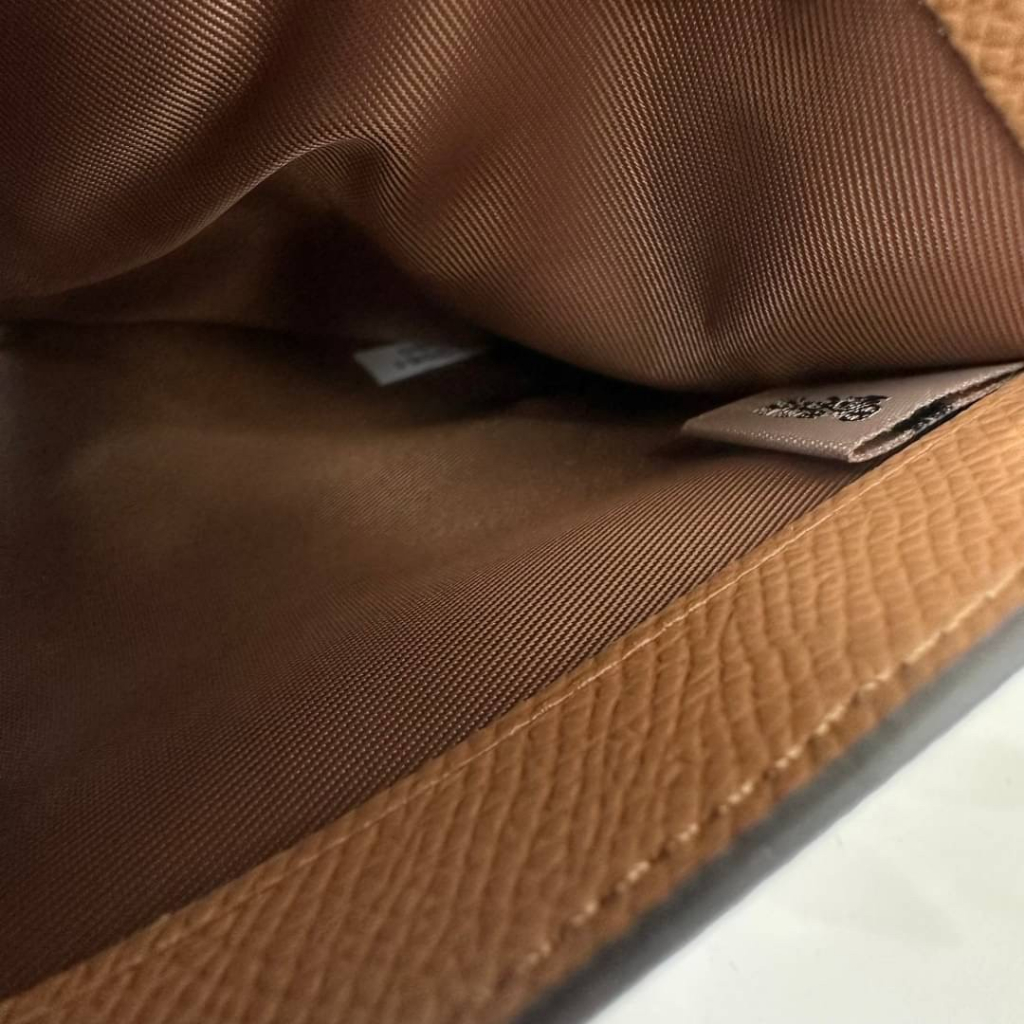 แท้-from-factory-6390-medium-corner-zip-wallet
