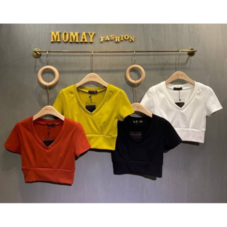 เสื้อคอV สวยๆคอนี้ไม่มีเอาท์ค่า งานป้าย MOMAY(โมเม)