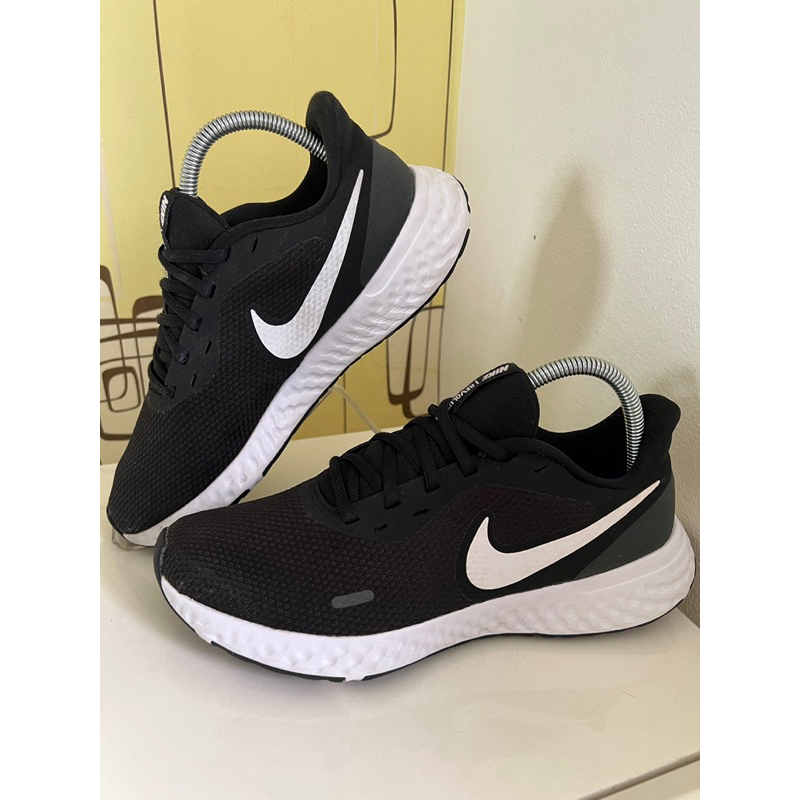 รองเท้า-nike-revolution-5-size-41