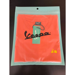 เสื้อยืด VESPA Premium ลิขสิทธิ์แท้100%จาก VESPA sizeL เท่านั้น รอบอก40นิ้ว ความยาว28นิ้ว ผ้าอย่างดี หมดแล้วหมดเลยจ้า!!!