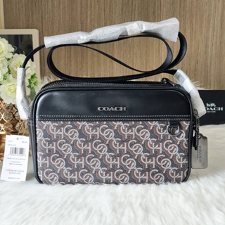 (ผ่อน0%) กระเป๋าสะพายข้างชาย 9 นิ้ว COACH CF484 Graham Crossbody With Coach Monogram Print สะพายชาย สีดำ