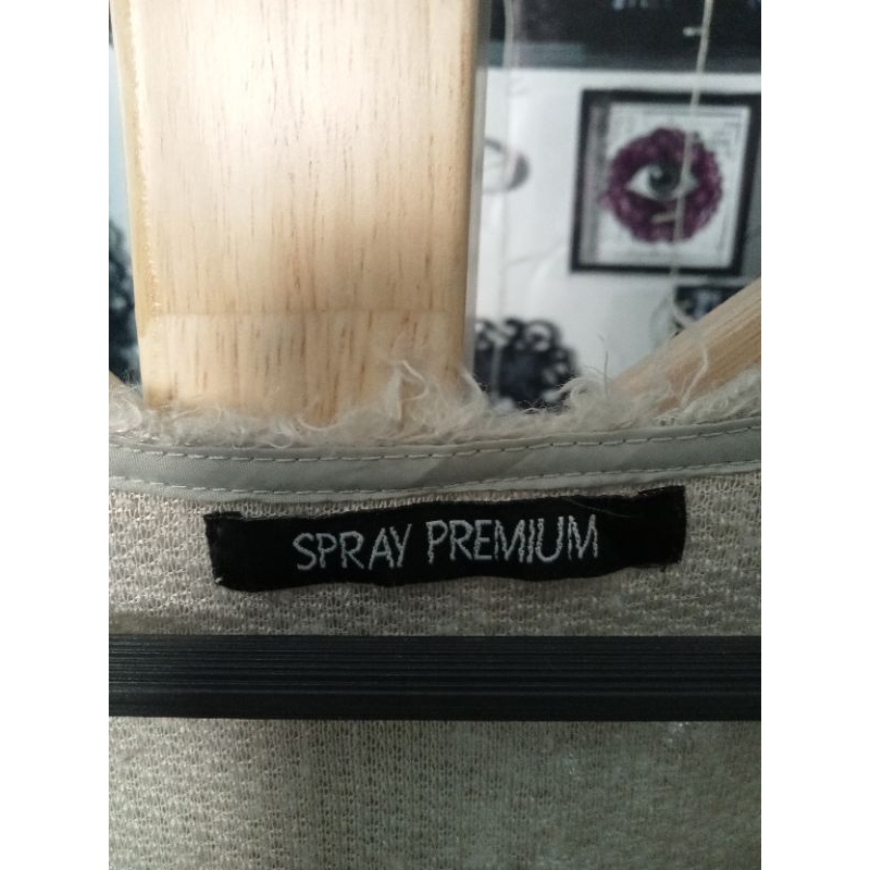 spray-premium-เสื้อคลุมกันหนาวขนๆสีเทามือสองของญี่ปุ่น