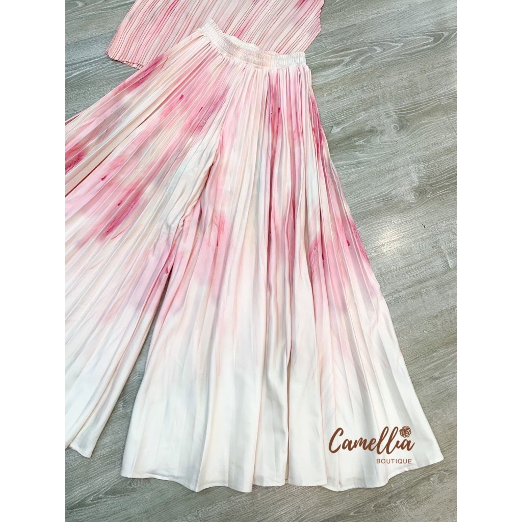 camellia-ชุดset-เสื้อแขนกุดไล่สีผ้าอัดพลีช-รบกวนเช็คสต๊อกก่อนกดสั่งซื้อ