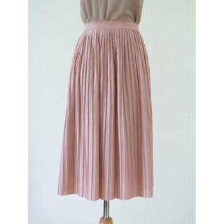 กระโปรงทรงพลีท UNIQLO / GU ผ้ายืดปล่อยขอบ