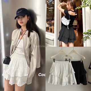 พร้อมส่ง | Seoul skirt🤍🖤(390฿) กระโปรงฟรุ้งฟริ้ง เอวยางยืด ด้านในมีซับกางเกงให้ด้วยน๊าแต่งระบายรอบตัว wg.we