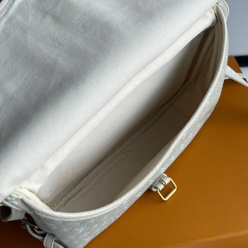 กระเป๋าสะพายข้าง-lv-bag-รุ่นนี้หายากมาก-size-29-22-14cm