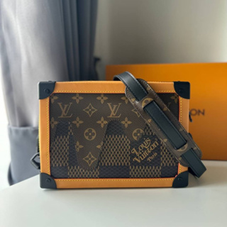 กระเป๋าสะพายข้าง #lv SOFT TRUNK BAG SPECIAL COLLECTION RARE ITEM