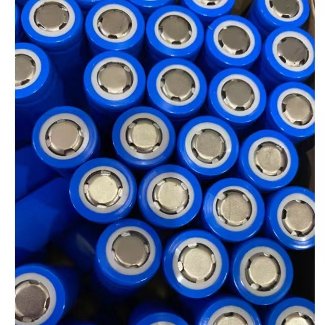 ถ่านชาร์จ-18650-3-7v-90000-mah-ไฟเต็ม-ราคาสุดคุ้ม-แบตเตอรี่ลิเธียมไอออนแบบชาร์จไฟได้-ราคาถูก-4-ก้อน-p