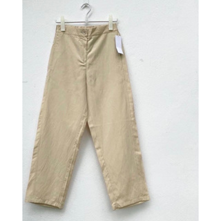 OVALT x กางเกงผ้า cotton สวยใหม่ สีครีมเเมทช์ง่าย ทรงสวย เอว 27-32 สะโพก 40 ยาว 40 Code: 1354(8)