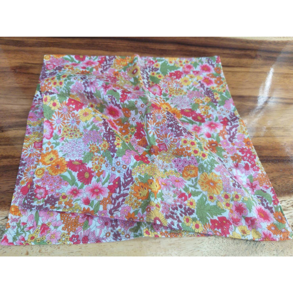 ผ้าเช็ดหน้า INTERMODE Using LIBERTY ART FABRICS ผ้านุ่มมาก ผืนใหญ่ ...