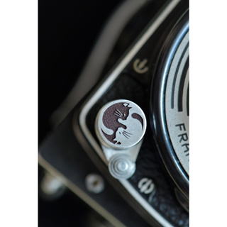 Soft Shutter Release Button ลายน้องแมว สีเงิน/ทอง