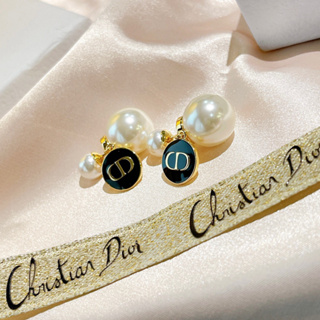 💌: New!! Dior TRLBALES Earrings‼️ ต่างหูผู้หญิง ต่างหูดิออร์