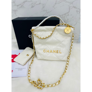 กระเป๋า Chanel mini handbag + pearl (ทักเพื่อเช็คสต็อกก่อนสั่งนะคะ)