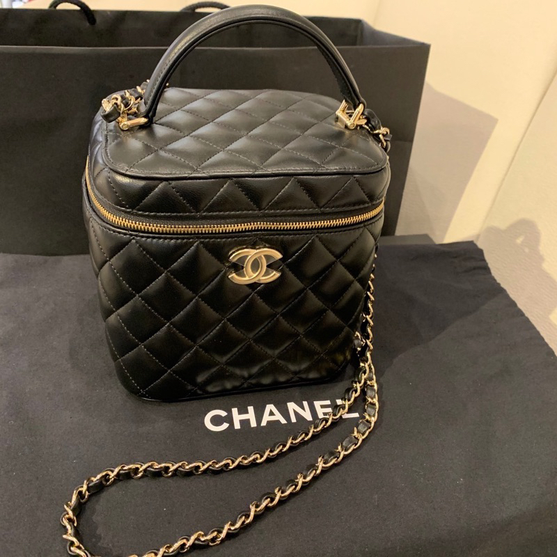 SA230803581 chanel vanity case bag black lamb Shopee Thailand