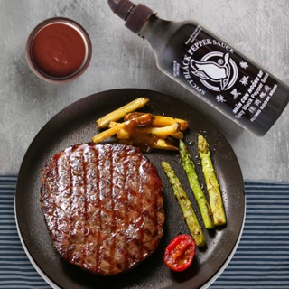 ซอสพริกไทยดำ ตราห่านบิน 455มล. Flying Goose Spicy Black Pepper 455ml พริกไทยดำ เข้มข้น เผ็ดร้อน สินค้าคุณภาพ พร้อมส่ง