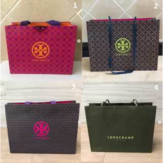 ถุงกระดาษ ถุง แบรนด์ TORY BURCH และ LONGCHAMP ของแท้ สภาพสวย ดีมาก ใส่ของ ไม่ได้รับมาขายต่อ มั่นใจได้