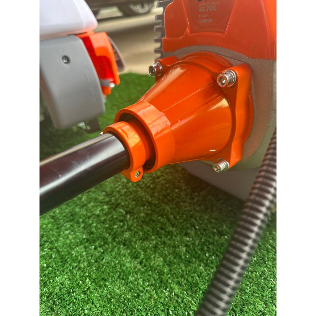 ADEYTOS เครื่องตัดหญ้า รุ่น DT411-1-ORANGE เครื่อง 2จังหวะ 42 ซีซี 2.5 เเรงม้า แถมใบมีด3แบบใบวงเดือน/ใบมีดตรง12"และกระปุกเอ็น
