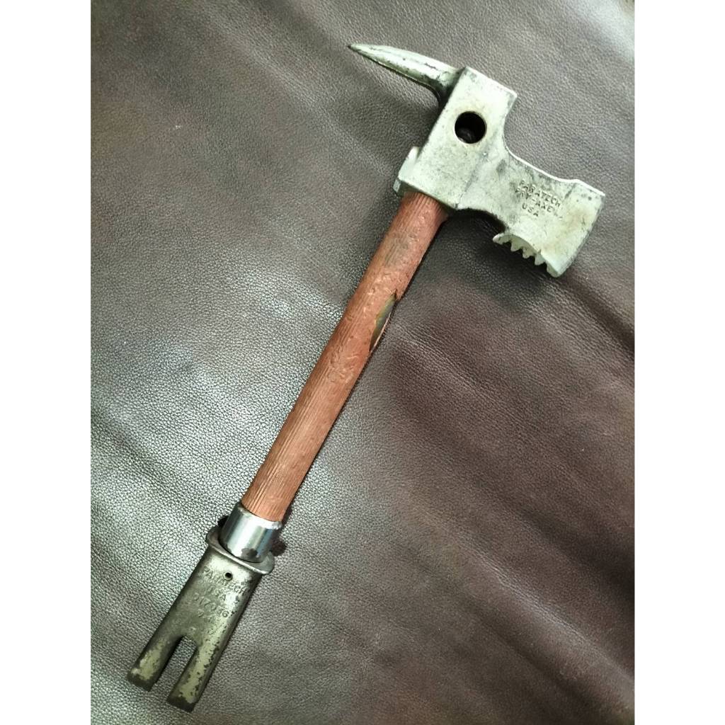 เครื่องมือ PARATECH PRY-AXE USA สำหรับนักดับเพลิง ยืดหดและถอดได้ ใช้งัด ...