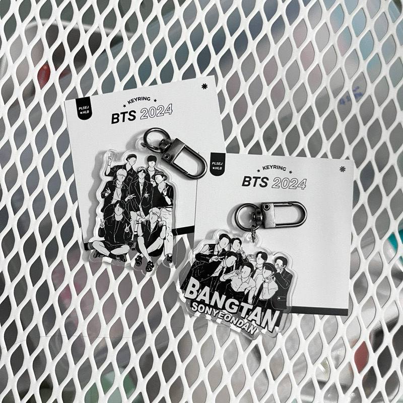 BTS KEYRING พวงกุญแจอะคริลิค บีทีเอส บังทัน มี 2 แบบ | Shopee Thailand