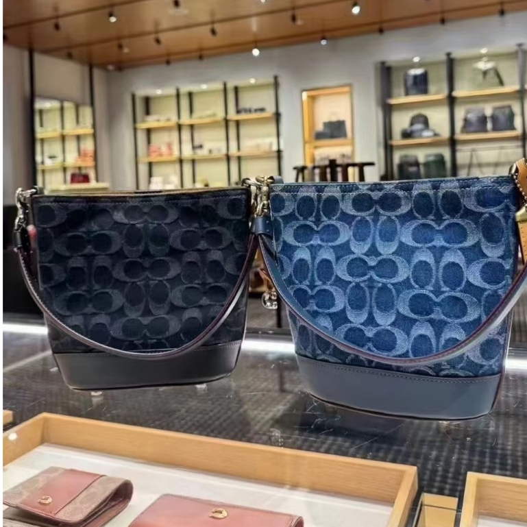 Coach Lady Classic Logo ผ้ายีนส์ DAKOTA เบอร์ 16 กระเป๋า CT132 | Shopee ...