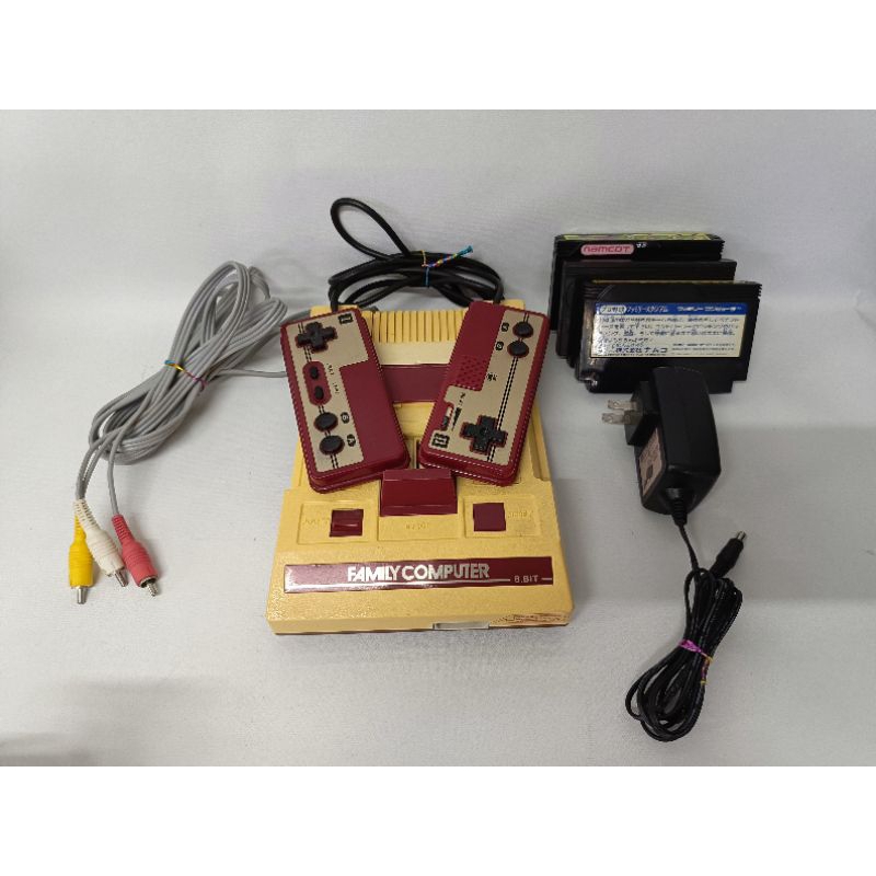 Famicom ชุดพร้อมเล่น เน้นการใช้งานการเล่น ระบบ AV ไฟไทย AV220V แถมตลับ ...