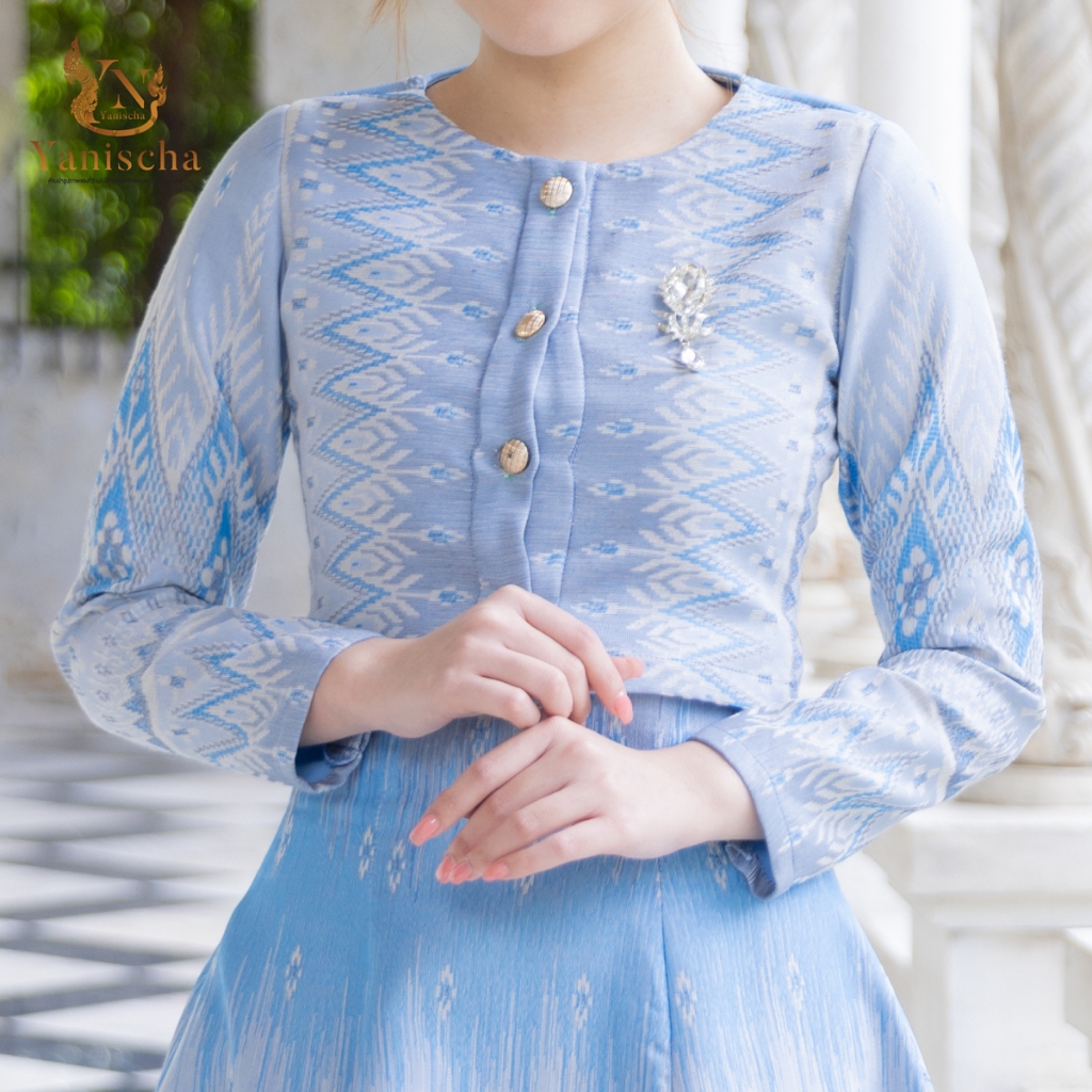 ชุดเซ็ทผ้าไหมทอลายวนิดา สีฟ้า ชุดออกงานไปวัดงานเลี้ยง สวยหรู พร้อมส่ง มุมมองที่ 4