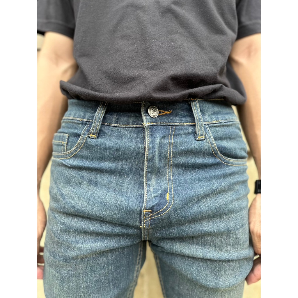 buckoff-กางเกงยีนส์-ทรงขากระบอกเล็กเข้ารูป-slim-fit-เอวกลาง-ผ้ายืดสวมใส่สบาย-กางเกงยีนส์ผู้ชาย-sm-5001