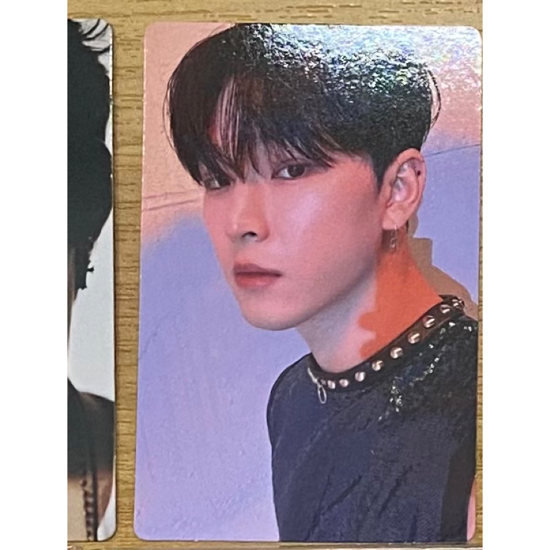 การ์ด ONEUS La Dolce Vita POCA version V | Shopee Thailand