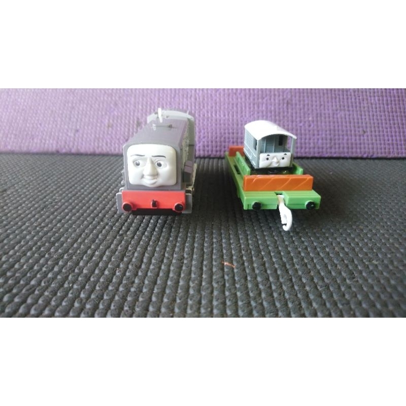 tomy-plarail-thomas-amp-friends-dennis-โทมัสและผองเพื่อน