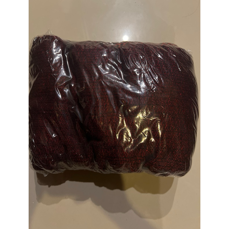 ผ้าห่มสีแดง สายการบินแควนตัส สินค้าใช้บนเครื่อง qantas blanket Shopee