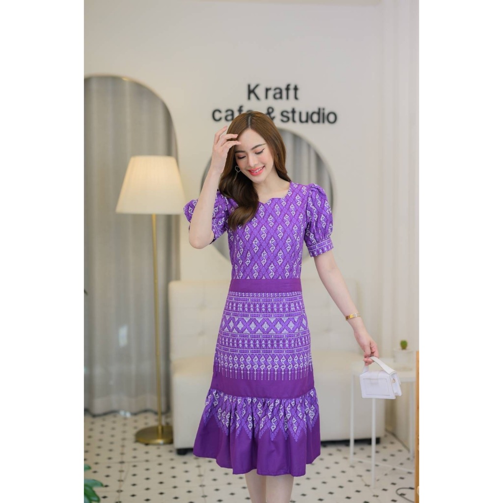 ชุดผ้าไทยทำงานผู้หญิง ผ้าฝ้ายพิมพ์ลาย ไซส์ 36-52 สีสวยทันสมัย ส่งไว มุมมองที่ 5