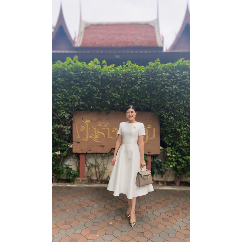 เดรสทำบุญพรีเวดดิ้งผ้าไหมอิตาลีอัดกาว ทรงสวย S-3XL ขาว-ดำ พร้อมส่ง มุมมองที่ 5