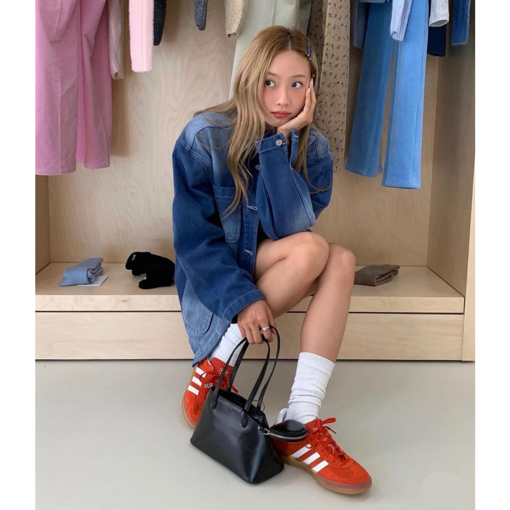 gazelle orange adidas