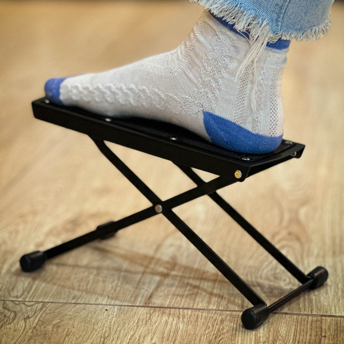 foot-stool-ที่วางเท้าเล่นกีตาร์-ปรับระดับได้-ที่วางเท้า-พื้นกันลื่น-สีดำ-ขนาดกระทัดรัด-วัสดุคุณภาพดี-แข็งแรง