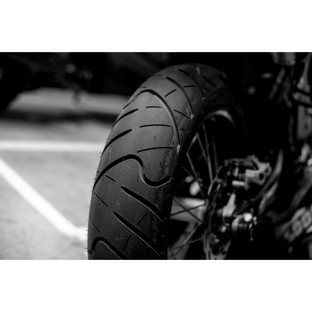 ยางนอก IRC RX-01 ROAD WINNER (ขอบ17) ยางติดรถ CBR150R CBR250, R15,R3, D ...