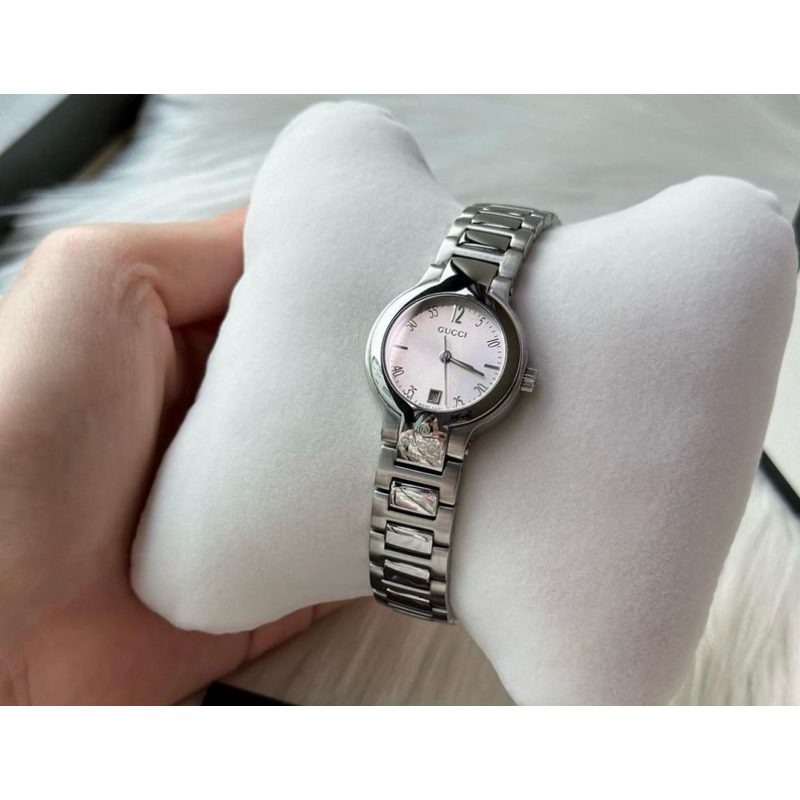 Gucci 8900L Silver Dial Lady Size | Shopee Thailand