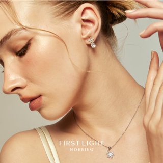 First Light Morning : Staria Earrings ต่างหูดาว ต่างหูแป้น ต่างหูคริสตัล ต่างหูแฟชั่น Christmas ของขวัญ