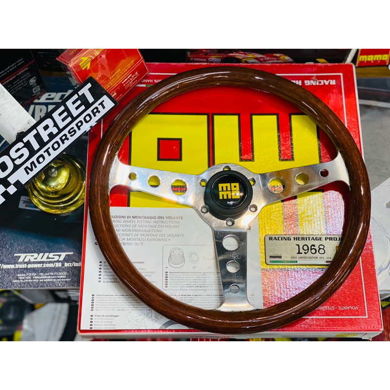 Momo Super Indy ステアリングホイール MOMO Super Indy