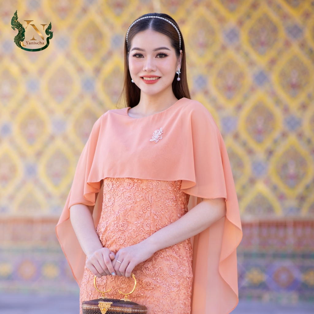 เดรสลูกไม้ใยบวบซีฟองปีกผีเสื้อ สีพีช ไปวัด ออกงาน ทรงสวย พรางหุ่น มุมมองที่ 3