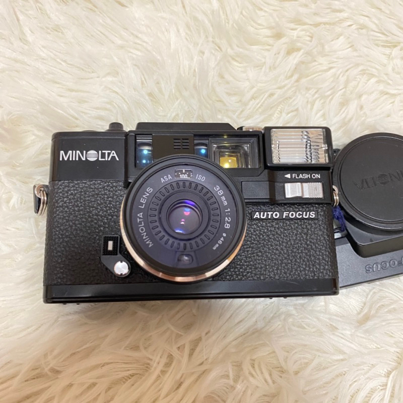 Appareil photo Minolta Hi-Matic AF2-M 35 mm (série 1310759) – New Wave Pool