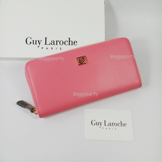 Guy Laroche กระเป๋าสตางค์ผู้หญิงใบยาว ซิปรอบ สีชมพู หนังเรียบ ผิวด้าน อะไหล่สีทอง หนังแท้ ของแท้100%