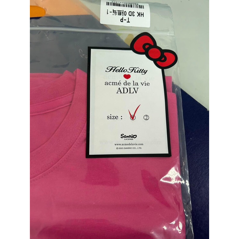 เปิดตี้-ราคาเดือดมากก-ค่ะ-ของแท้-ถูกกไปอีกจ้าา-รีบเลย-acm-de-la-vie-x-hello-kitty-short-sleeve